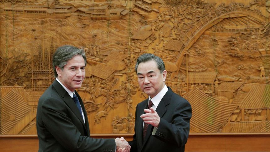 الصين تحذر الولايات المتحدة من مواصلة "التخويف وتحدي الخطوط الحمراء" ، وتحثها على الحديث