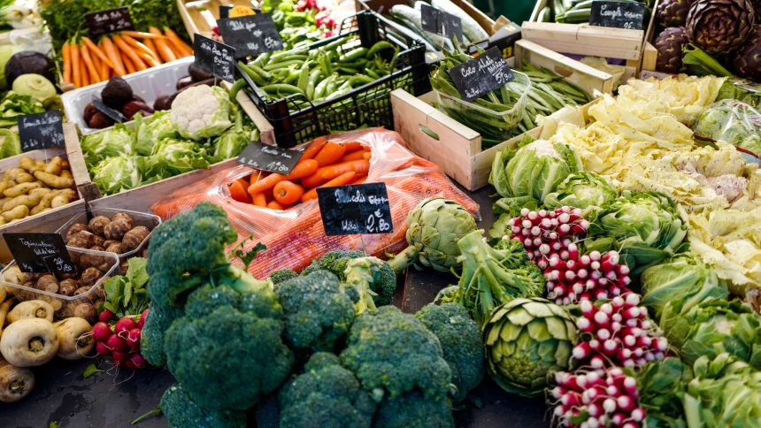 الفاو تعلن عن انخفاض أسعار المواد الغذائية للشهر الثامن على التوالي