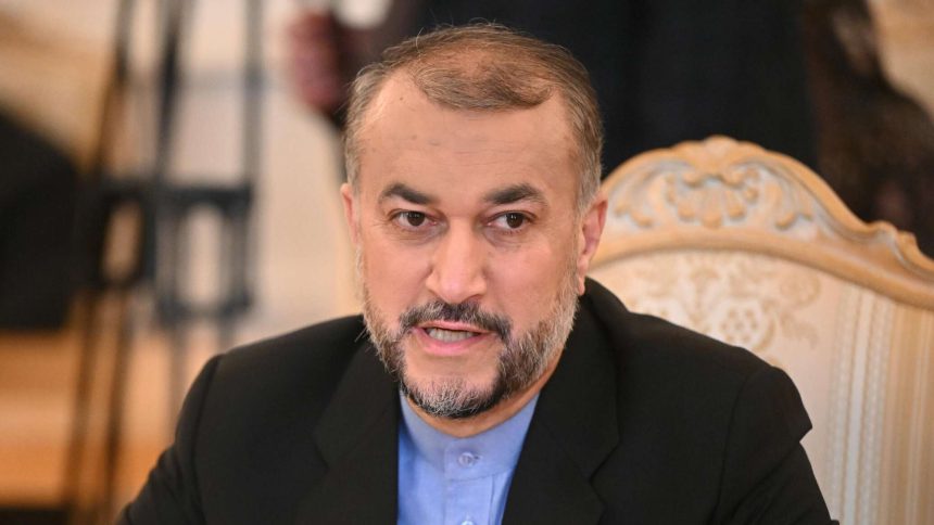 وتؤكد إيران استعدادها لإعادة العلاقات مع السعودية رغم اتهامها بدعم الاحتجاجات