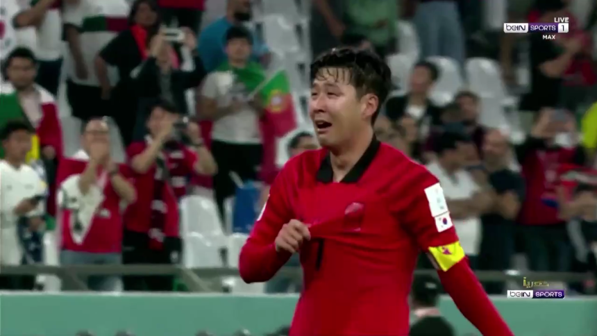 سون هيونج مين يدخل في نوبة بكاء بعد تأهل كوريا الجنوبية إلى دور الـ 16 من كأس العالم