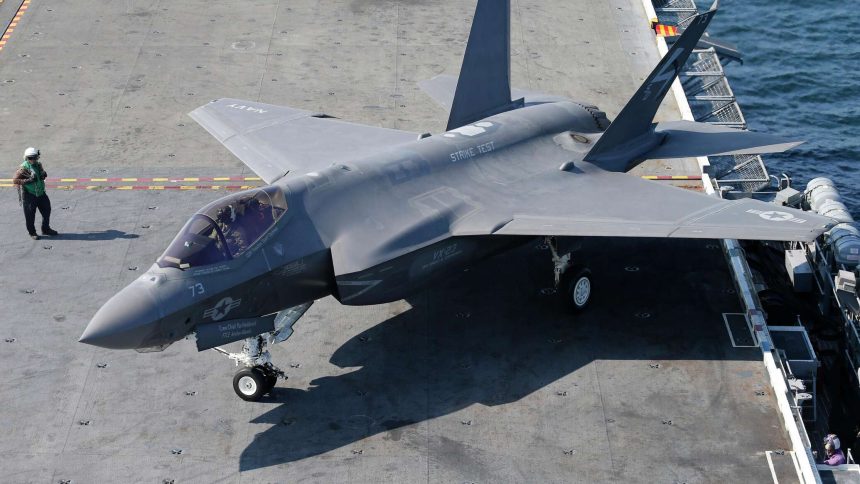 إسرائيل تقرر تأريض 11 مقاتلة من طراز F-35 بعد انشقاقها الأخير في ولاية تكساس