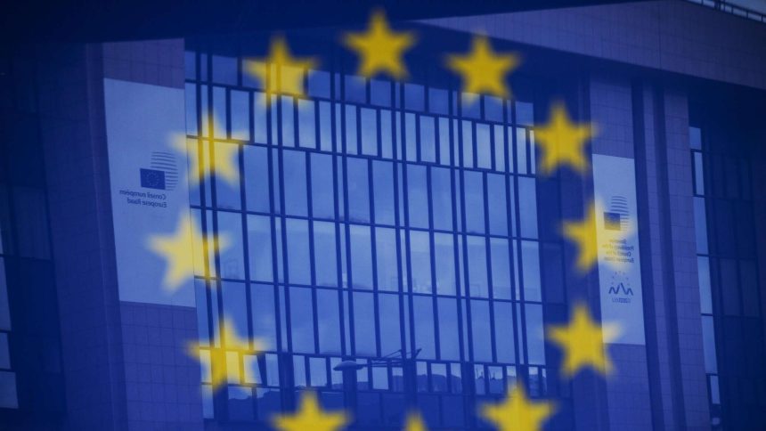 إشعار: ينظر الاتحاد الأوروبي في طلب كوسوفو للعضوية