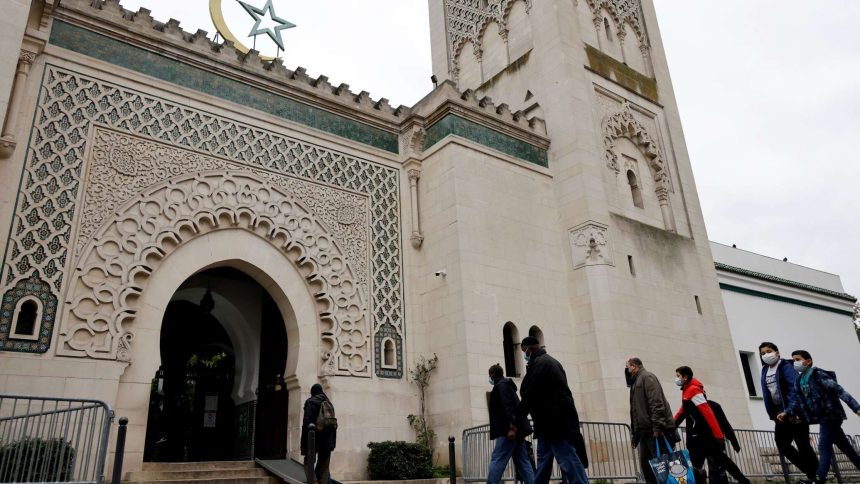 إعلام: المحكمة البلجيكية العليا تدرس طلب فرنسا بترحيل إمام مغربي الخميس المقبل