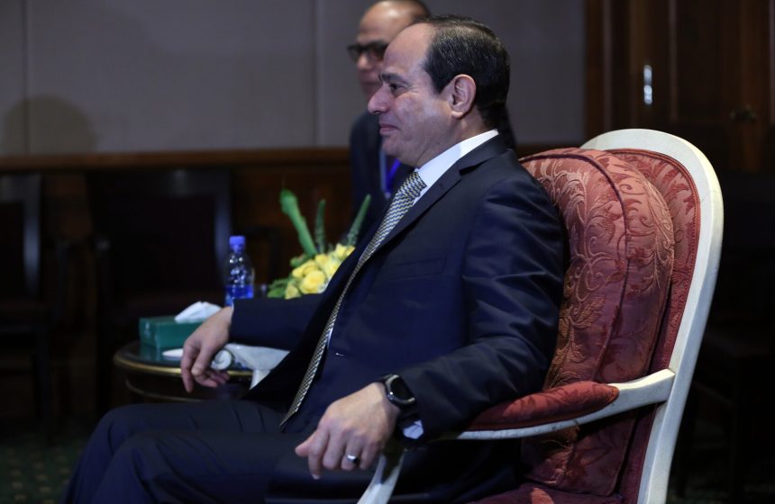 السيسي يعلق على أزمة الدولار في مصر