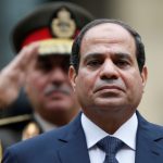 السيسي يفتتح مدينة جديدة ويحذر من تداعيات النمو السكاني في مصر