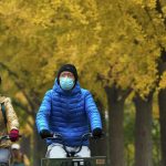 الصين تخفف من قواعدها الصارمة التي تهدف إلى منع انتشار فيروس كورونا