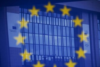 المفوض الأوروبي للاقتصاد: لدينا بيانات تؤكد دخول الاتحاد الأوروبي إلى الركود ... والتضخم بلغ ذروته
