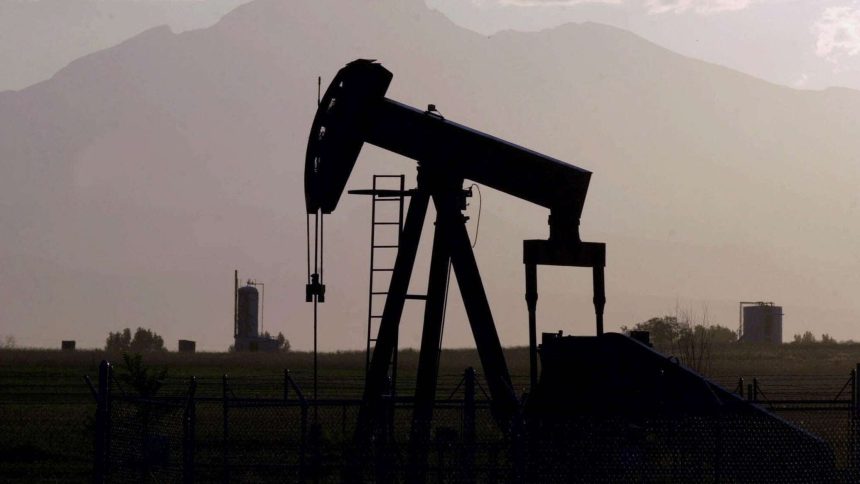 تراجع احتياطي النفط الاستراتيجي للولايات المتحدة إلى أدنى مستوى له منذ ديسمبر 1983