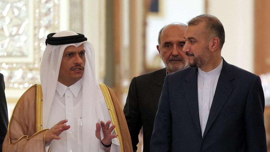 تستعد طهران لعقد اجتماع مشترك مع وزيري الخارجية والدفاع الخليجيين لبحث الاستقرار في المنطقة.