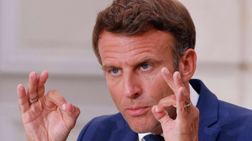 تعلق الرئاسة الفرنسية على بيان ماكرون بشأن منح روسيا ضمانات أمنية