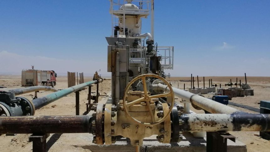 خبير جزائري: تداعيات وضع سقف على سعر النفط الروسي لن تظهر على المدى القصير