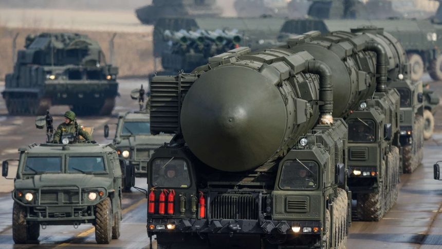 رئيس الموساد يحذر من تزويد إيران لروسيا بـ'أسلحة نووية متطورة '
