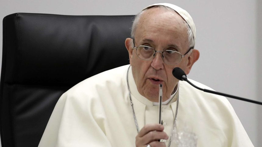 صحيفة: البابا فرانسيس لن يشاهد نهائي كأس العالم في بلاده