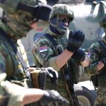 صربيا ترسل قائد أركانها إلى حدود كوسوفو مع تصاعد المخاوف من "صراع مسلح"