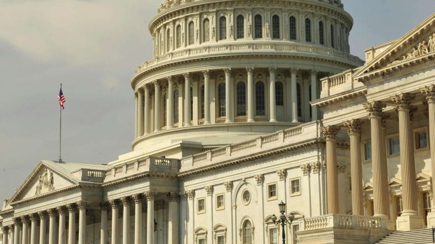 مجلس الشيوخ الأمريكي يوافق على تعديل مقترح الميزانية يسمح بمصادرة أصول رجال الأعمال الروس