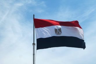 نواب يطالبون بإقالة الحكومة في مصر ومناشدة للسيسي عبر قناة RT