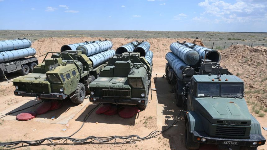 وزير الدفاع اليوناني: إرسال نظام S-300 إلى أوكرانيا ليس بالأمر السهل لأنه يتطلب موافقة موسكو