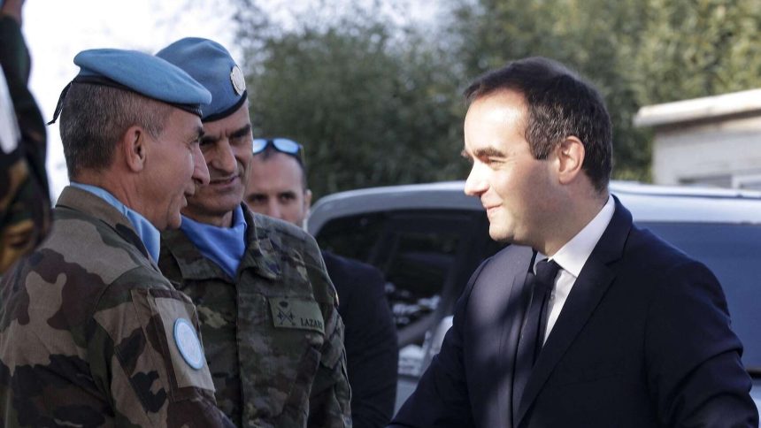 وزير الدفاع الفرنسي يتفقد قوات بلاده داخل "اليونيفيل" في لبنان