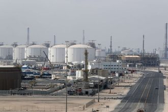 تؤكد دولة قطر والإمارات العربية المتحدة أن العالم سيظل بحاجة إلى الغاز لفترة طويلة