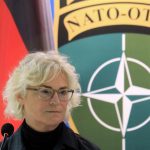 "جلبت العار لألمانيا" ... تتعرض وزيرة الدفاع الألمانية لانتقادات بسبب خطابها عشية رأس السنة الجديدة