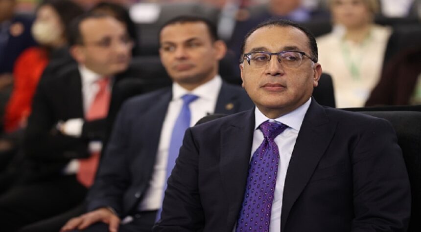 رئيس الوزراء المصري يعلن انتهاء أزمة تكدّس البضائع في موانئ البلاد