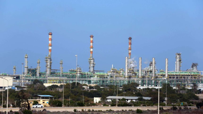 عائدات النفط الليبية تقفز من 21.6 مليار دولار إلى 22 مليار دولار في 2022