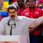 مادورو يعلن استعداد بلاده الكامل لتطبيع العلاقات مع واشنطن