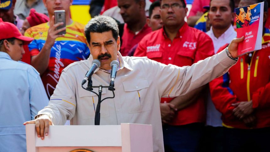 مادورو يعلن استعداد بلاده الكامل لتطبيع العلاقات مع واشنطن