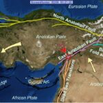 شركة كبرى تنقل حاوياتها إلى مصر بعد زلزال تركيا المدمر