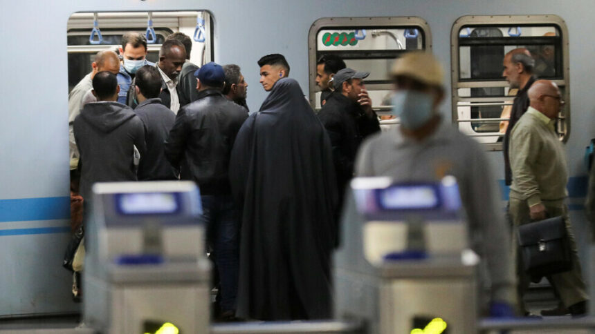 مصر ترفع أسعار تذكرة المترو