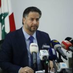 وزير الاقتصاد اللبناني يعلن موعد اعتماد الدولار في أسعار المواد الغذائية