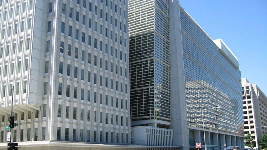 يترك رئيس البنك الدولي منصبه قبل عام واحد من نهاية ولايته