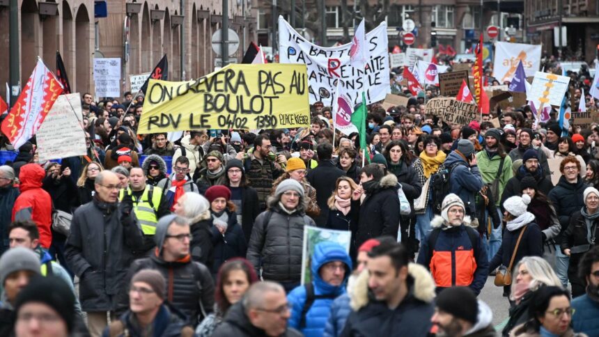 تظاهر ملايين في فرنسا رفضا لقانون التقاعد