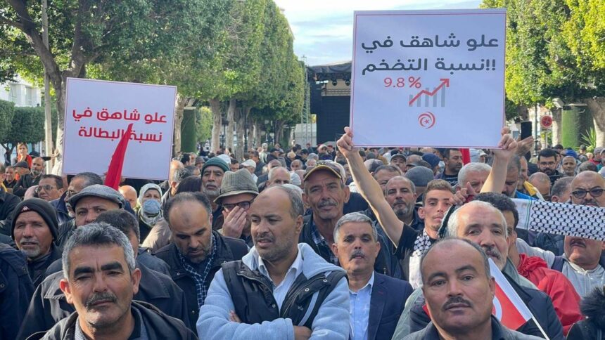 تونس تمنع مسؤول إسباني كان يعتزم المشاركة في الاحتجاجات من دخول أراضيها