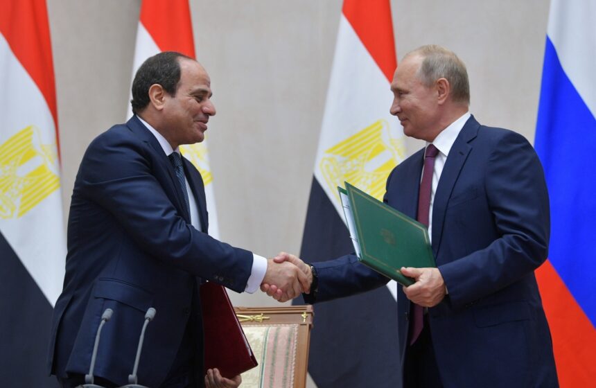كيف قامت روسيا بإنقاذ مصر من مخطط أمريكي أوروبي ماكر؟