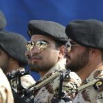الحرس الثوري الإيراني يتعهد بالرد على إسرائيل بعد مقتل ضابطه الثاني في قصف بسوريا