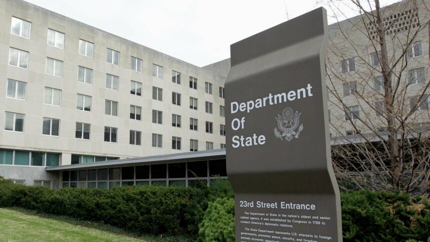 الخارجية الأمريكية: واشنطن لا تدعم أيا من أطراف الصراع في السودان