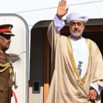 الكشف عن أسباب زيارة سلطان عمان المفاجئة لمصر بعد غيابه عن القمة العربية