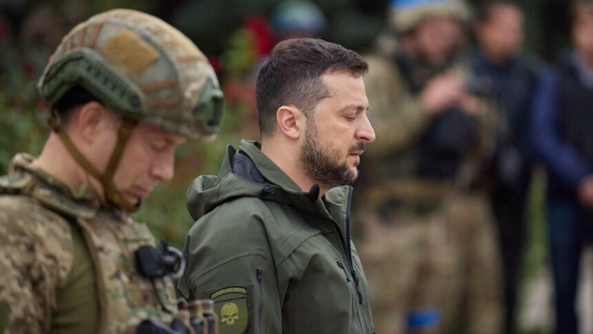 تتحدث المصادر عن خلاف بين زيلينسكي وقائد القوات الأوكرانية تسبب في مشكلة مع "الناتو".