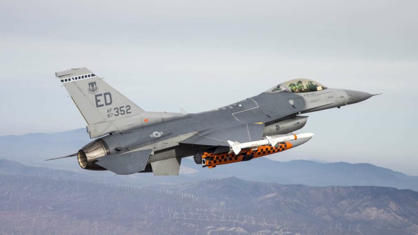 وزارة الخارجية الأمريكية: تسليم طائرات F-16 إلى أوكرانيا يمثل أولوية للولايات المتحدة