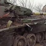 دبابات روسية تهاجم اللواء 32 الميكانيكي الأوكراني وتدمر معداته وآلياته