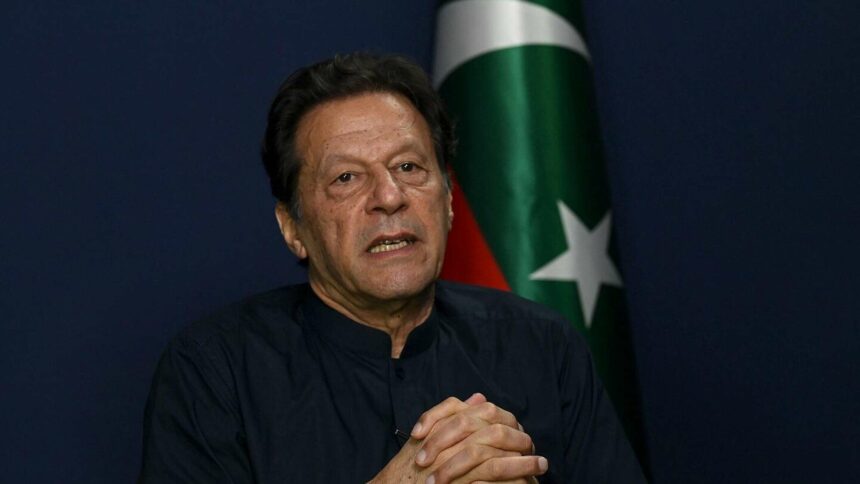 إلغاء حكم السجن ثلاث سنوات بحق رئيس الوزراء الباكستاني السابق عمران خان