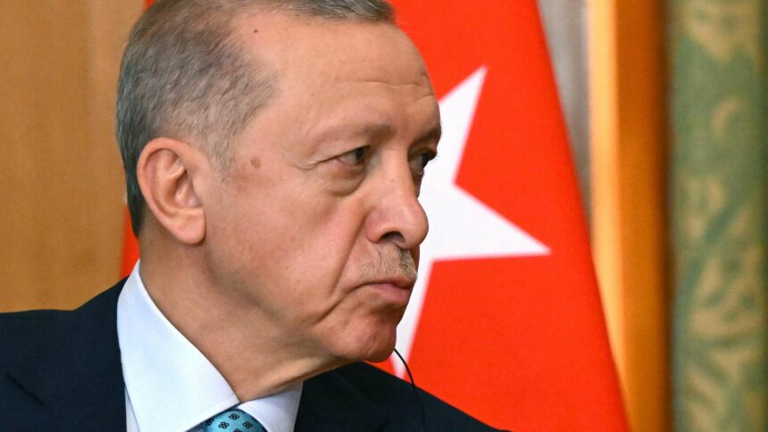 أردوغان يعلن أنه يهدف إلى تحقيق نمو اقتصادي يتجاوز 1.3 تريليون دولار