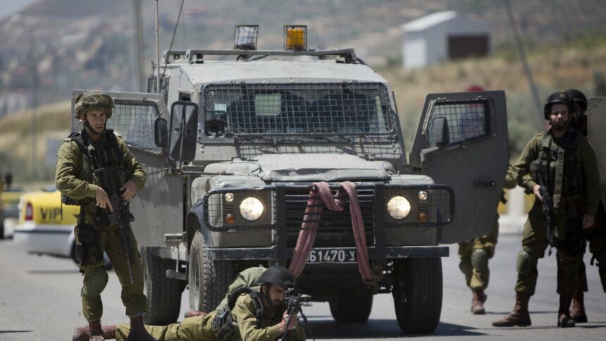 الجيش الإسرائيلي يهاجم مدرسة فلسطينية ويصيب عشرات الفتيات بالاختناق