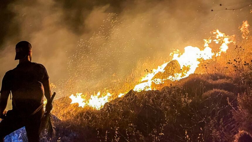 تحطم مروحية أثناء إخماد حريق غابات في تركيا