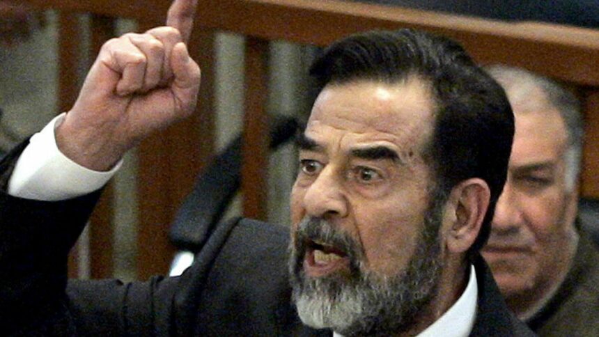 تفاصيل لأول مرة.. عندما قال صدام حسين للقذافي الغاضب: لقد قتلوا وأبوك يحترق.