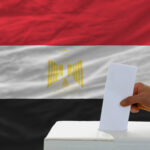 مرشح محتمل لرئاسة مصر يصدر بيانا ويتساءل عن ترشح السيسي!