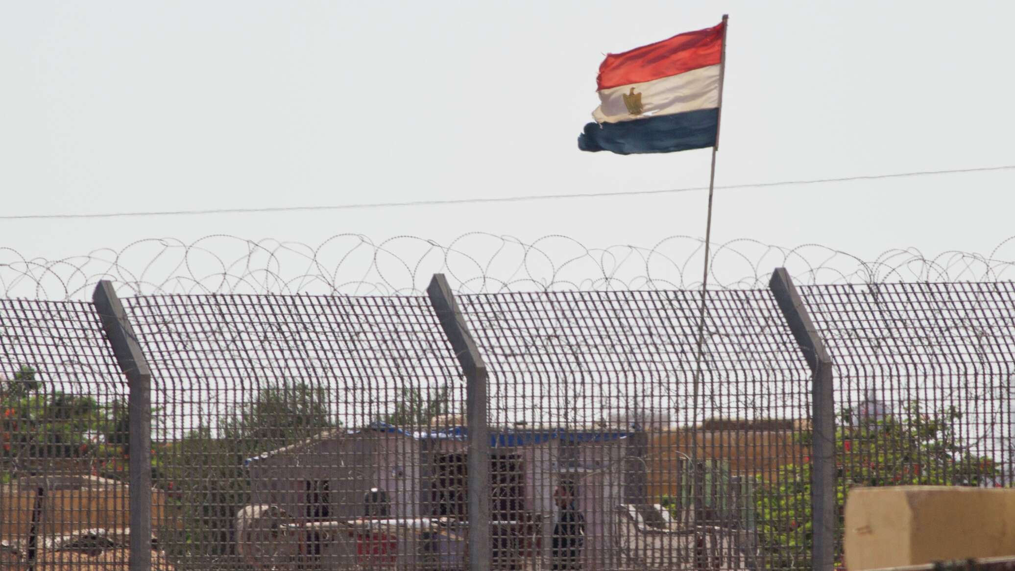 وتنفي مصر الاتهامات بنشر قوات بريطانية على حدودها مع غزة