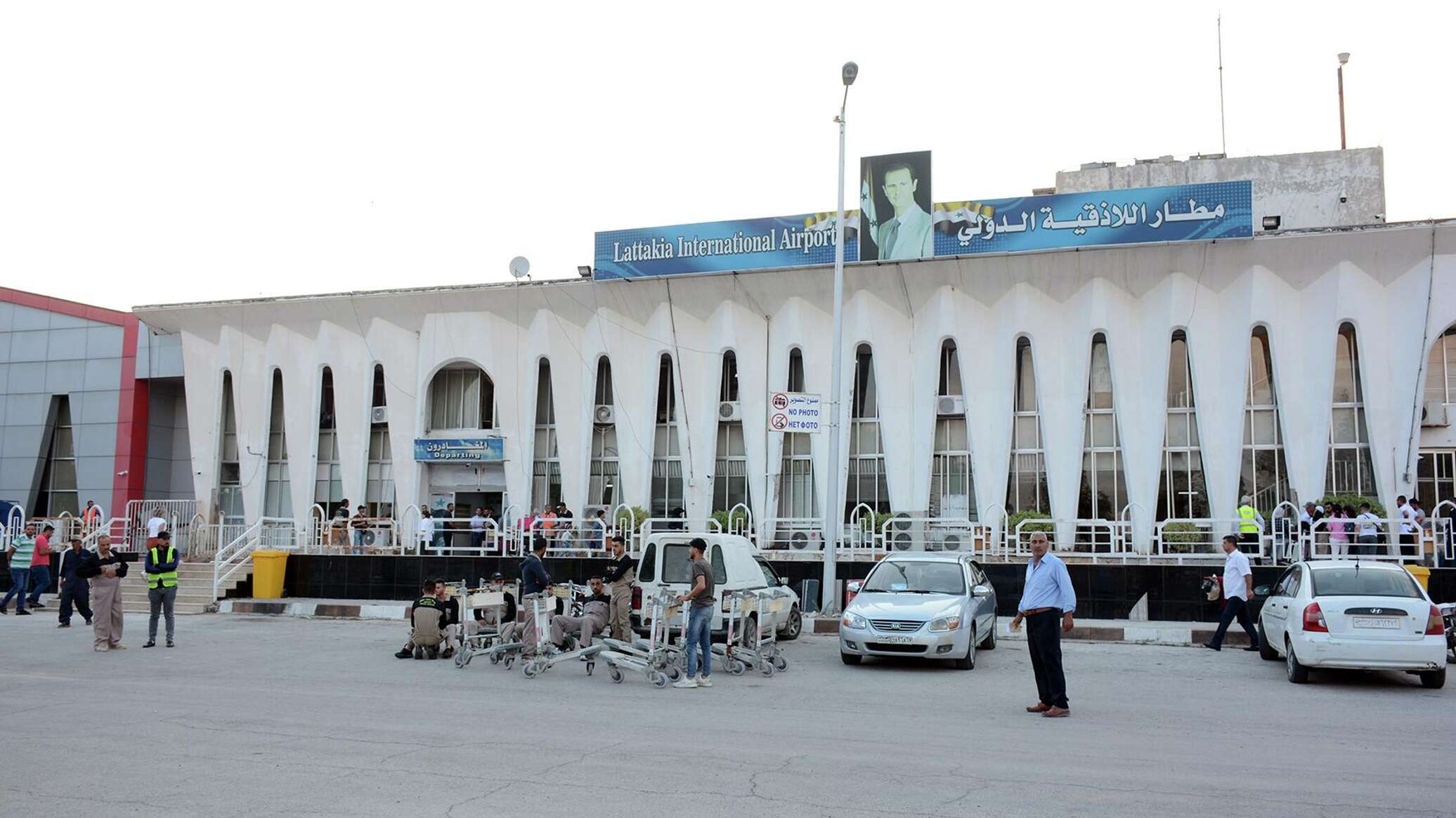 وزارة النقل السورية: تحويل الرحلات المجدولة عبر مطاري دمشق وحلب إلى مطار اللاذقية