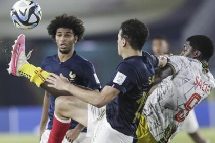 فرنسا تقلب الطاولة على مالي وتفاجئ ألمانيا في نهائي كأس العالم للناشئين
